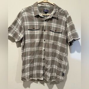 Patagonia Men's Casual Plaid Shirt in Brown and White